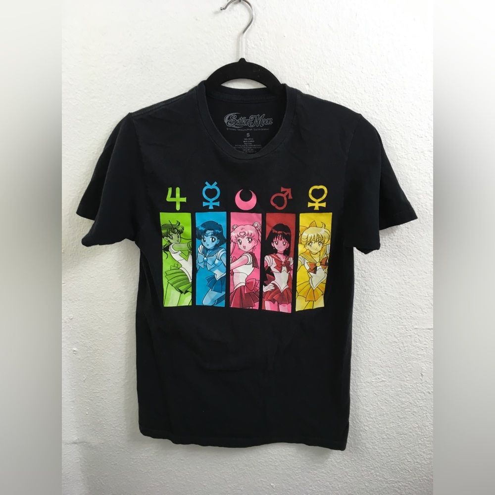 Sailor Moon tee shirt size small
